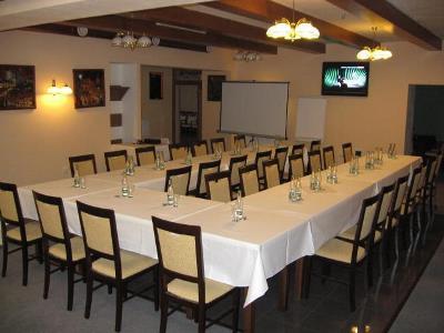 Hotel Manes Svratka Exterior photo